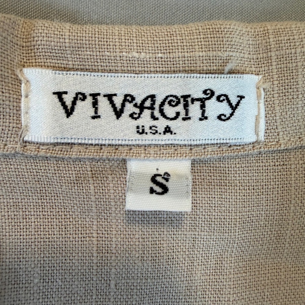 Vivacity USA Tan 100% Linen Button Down Womens Shirt Pockets Small Beachy Resort - Picture 2 of 6